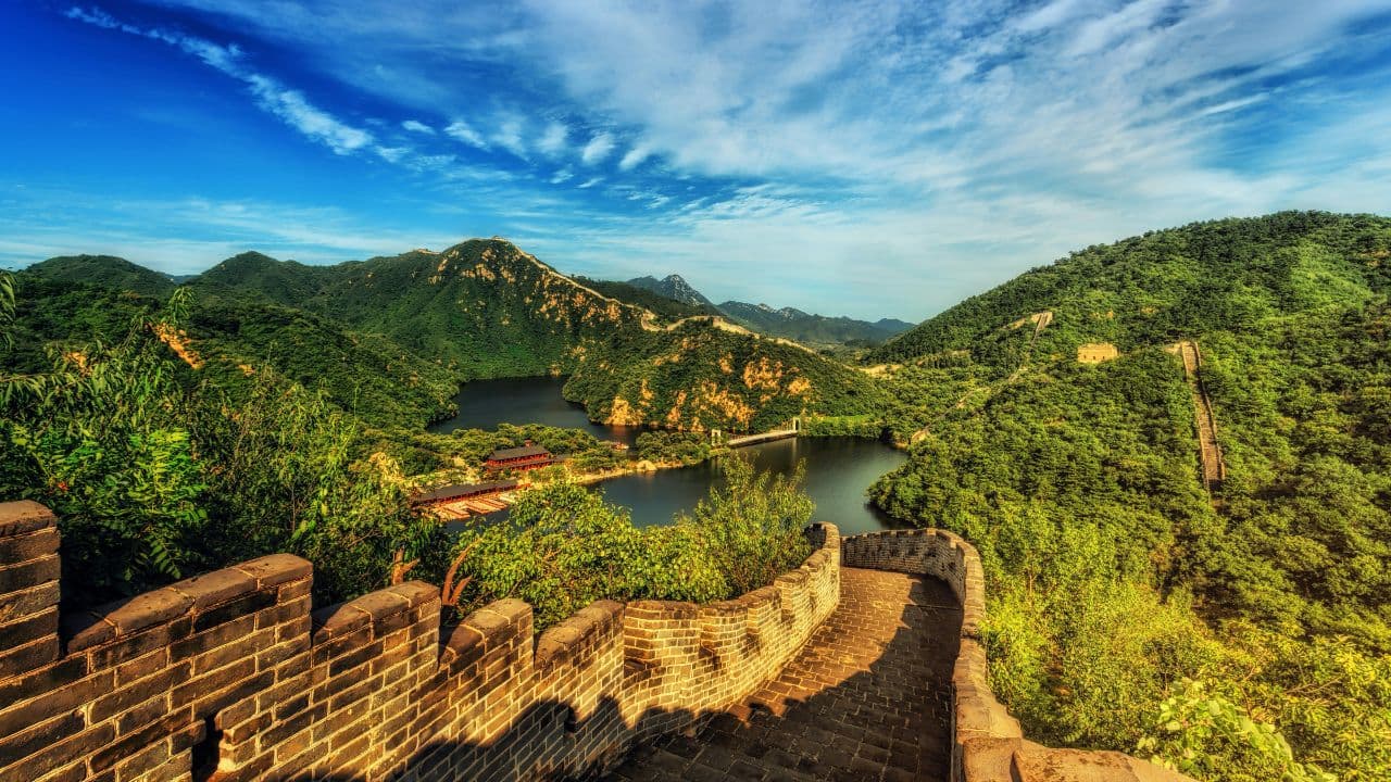 Visit the Great Wall of China - Image 2
