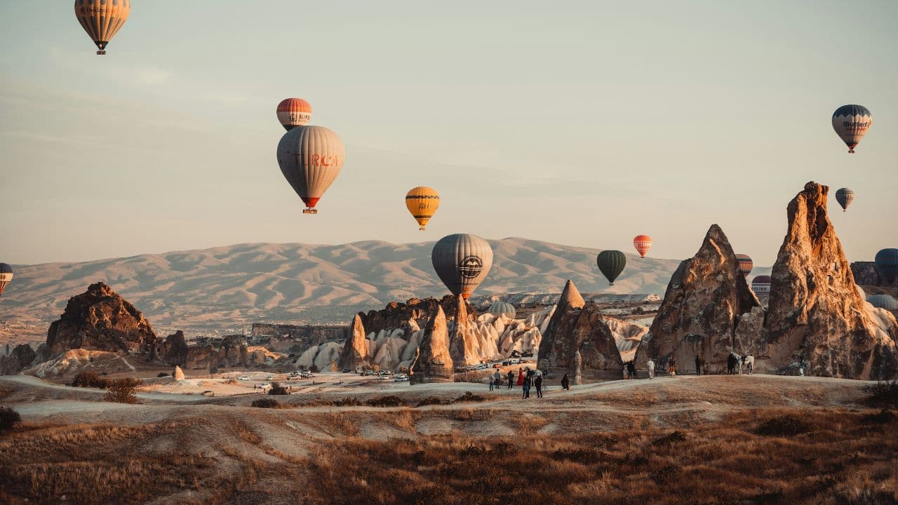 Watch Hot Air Balloons in Cappadocia - Image 3