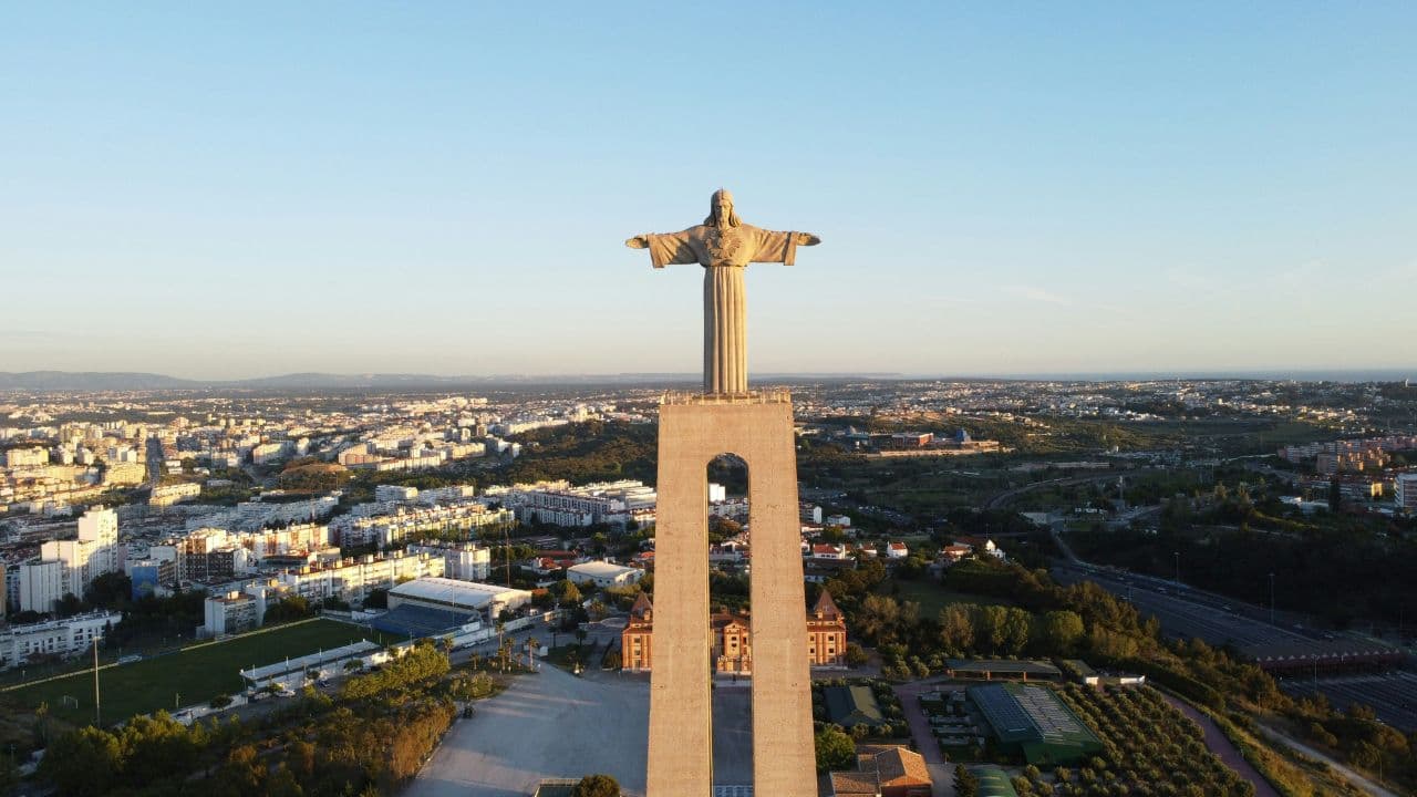 Stand under Christ the King - Image 2