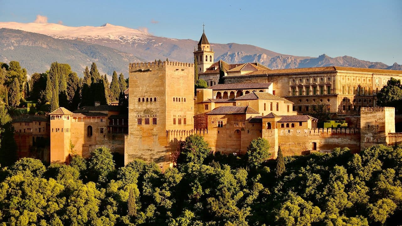 Tour the Alhambra