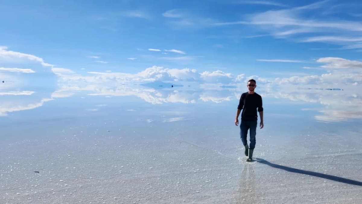 How I Make $8K/Month Copywriting from Thailand