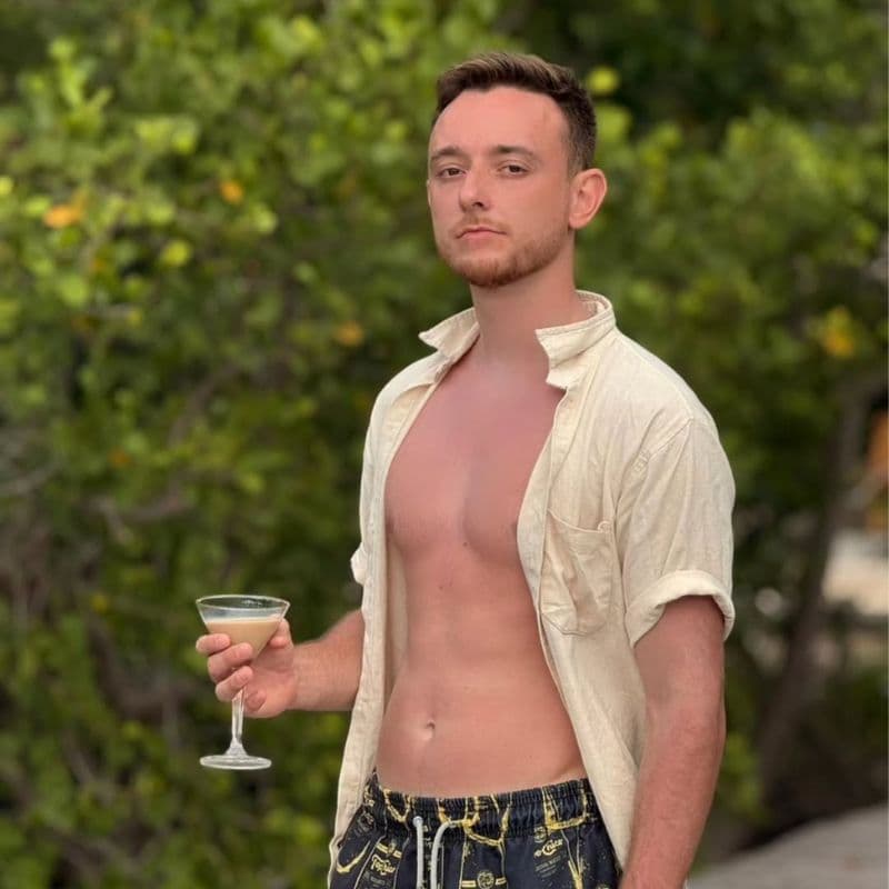 How I Make $8K/Month Copywriting from Thailand