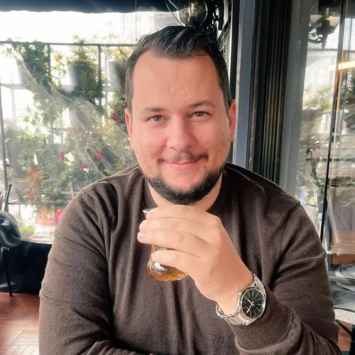 From Security Guard to 6-Figure Shopify SaaS CEO