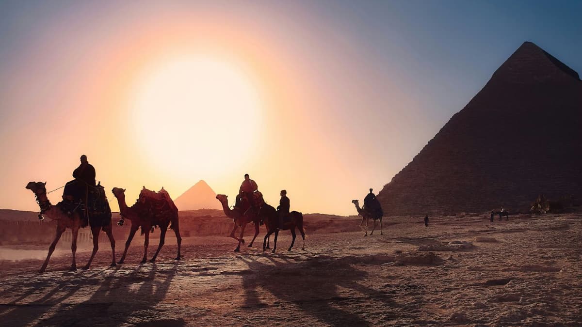 Experience the Pyramids of Giza - Image 3