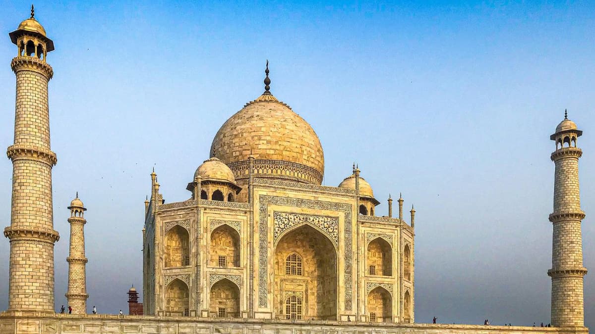 See the Taj Mahal - Image 3