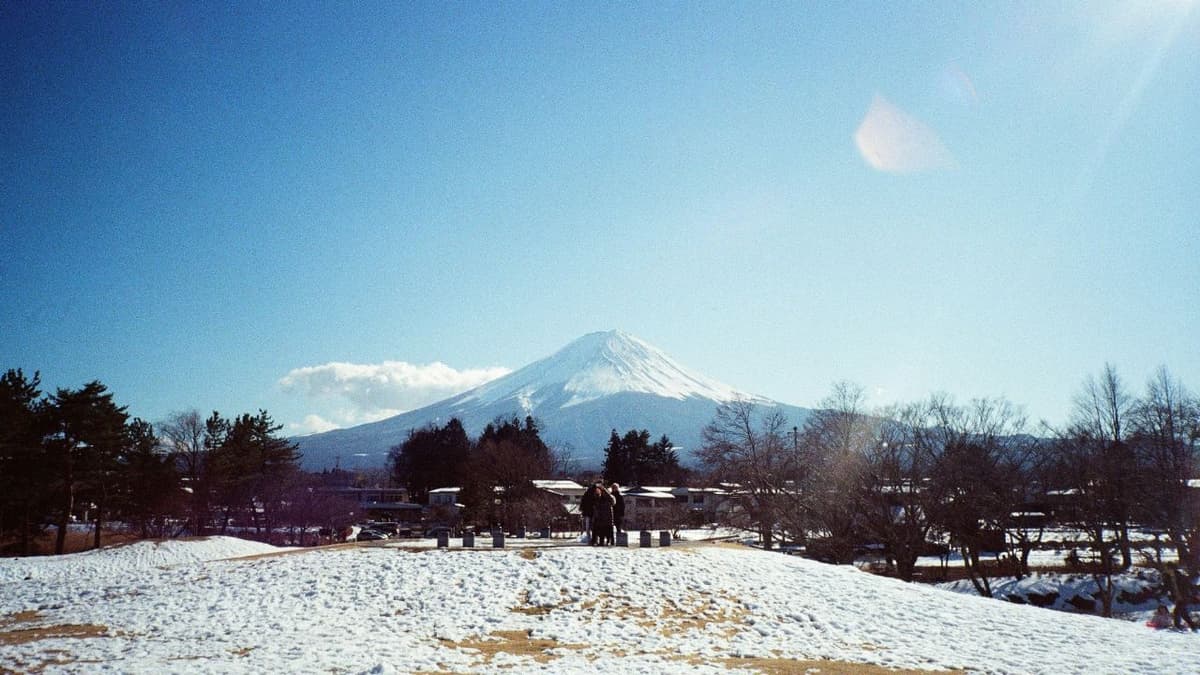 See Mount Fuji from Lake Kawaguchi - Image 3